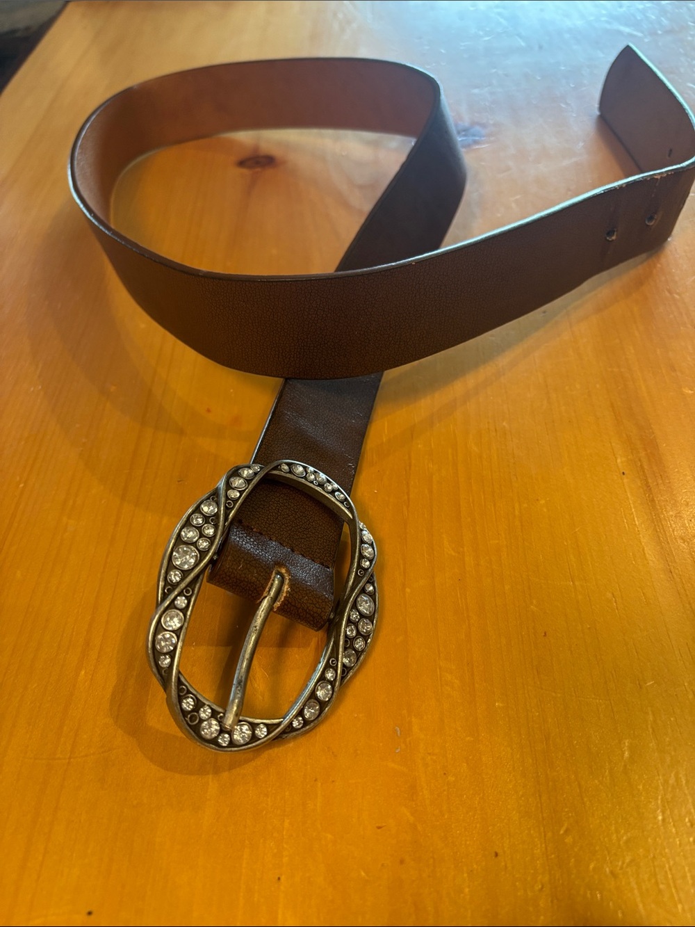 🌺3/$10🌺Cowgirl Belt-Dark Brown Leather Belt- Oval Crystal Buckle